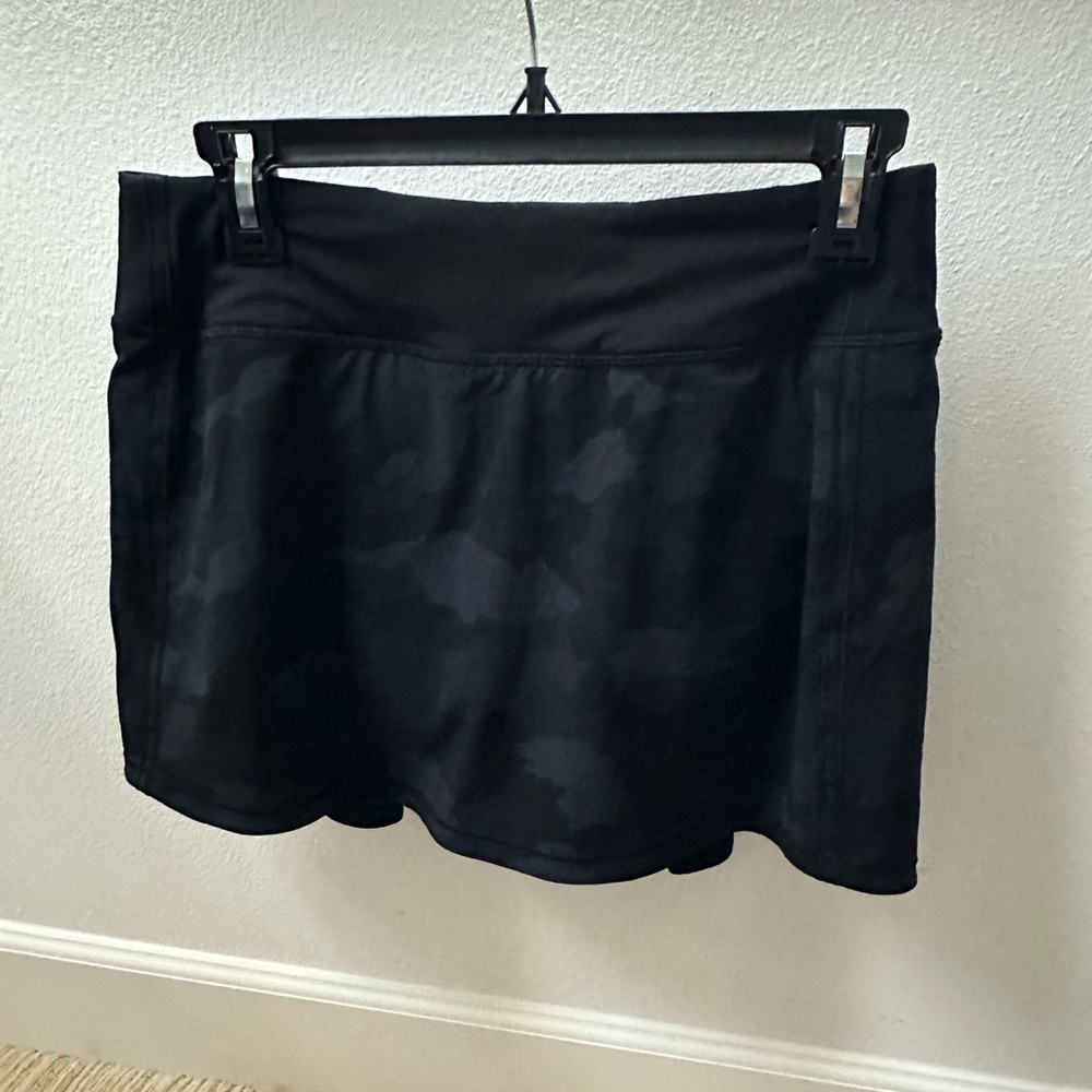 Lululemon Pace Rival skirt, size 6 tall